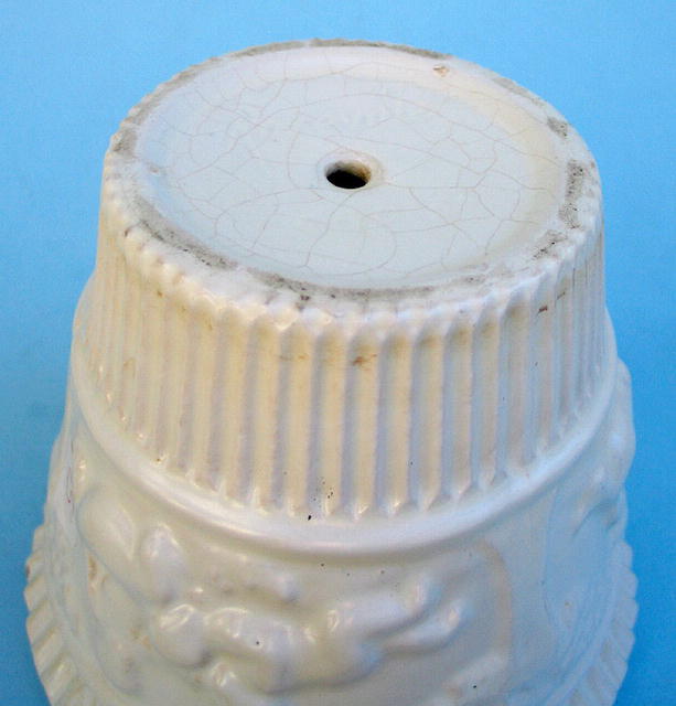 RARE ROSEVILLE DONATELLO WHITE PLANTER TRIAL GLAZE