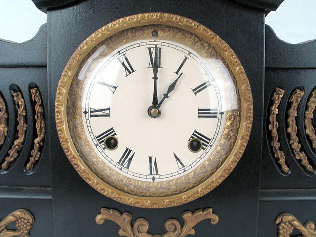 STYLISH NEW HAVEN CLOCK PAW FEET ORMOLU MOUNTS EBONY