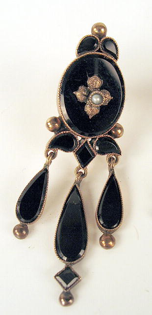 OUTSTANDING VICTORIAN 14K GOLD EARRINGS ONYX DANGLES