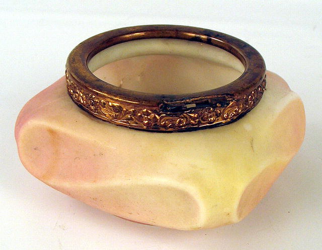 GREAT C F MONROE GLASS NAKARA PIN TRAY WAVECREST