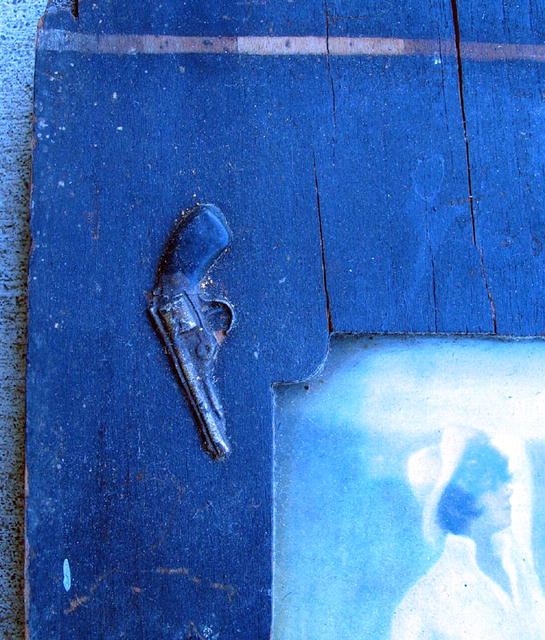 ANNIE OAKLEY SOUVENIR FRAME AND PRINT FOLK ART FRAME