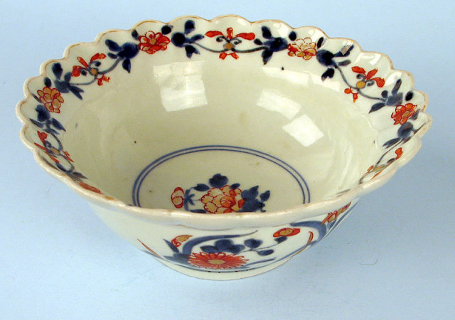 JAPANESE EDO / MEIJI FLUTED BOWL IN JAPANESE TASTE