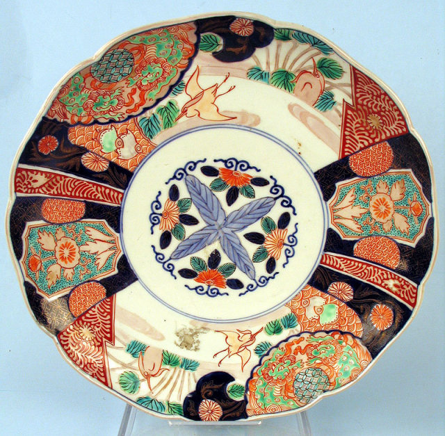 FINE QUALITY JAPANESE MEIJI IMARI ARITA CHARGER