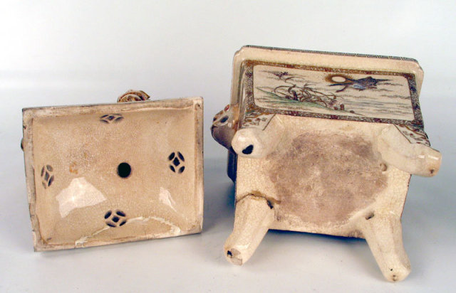 FINE JAPANESE EDO / MEIJI SATSUMA KORO WITH SHI SHI DOG COVER.