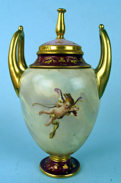 FINE ROYAL VIENNA VASE W LID ANGEL & CUPID CHERUB HANDPAINTED