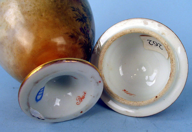 FINE ROYAL VIENNA VASE W LID ANGEL & CUPID CHERUB HANDPAINTED