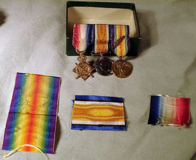 Very nice set of English WWI medals from the firm of Spink and Son Piccadilly. Includes original box extra ribbon and 3 medals set on a bar pin. Fantastic set in excellent condition. About 2