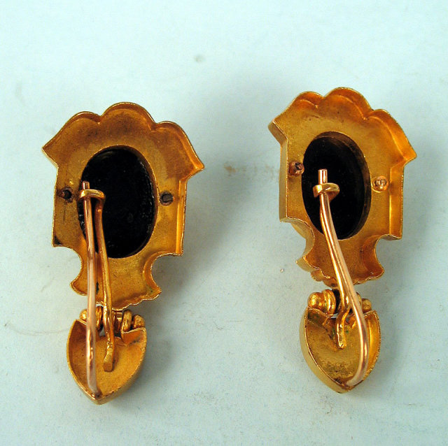 Fine Victorian 14K Hardstone cameo earrings Etruscan style settings