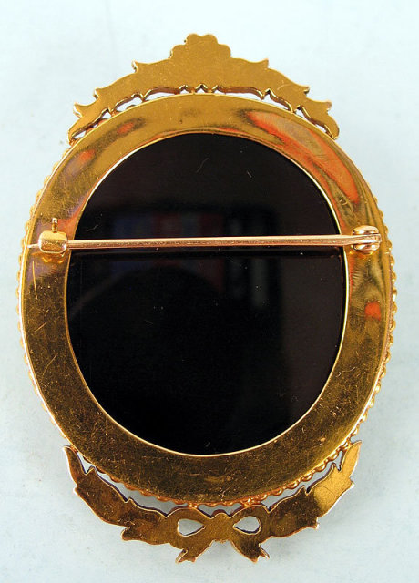 STUNNING BLACK WHITE SARDONYX CAMEO MEDUSA BY CASTELLANI VICTORIAN 14K GOLD PEARLS AWESOME FRAME