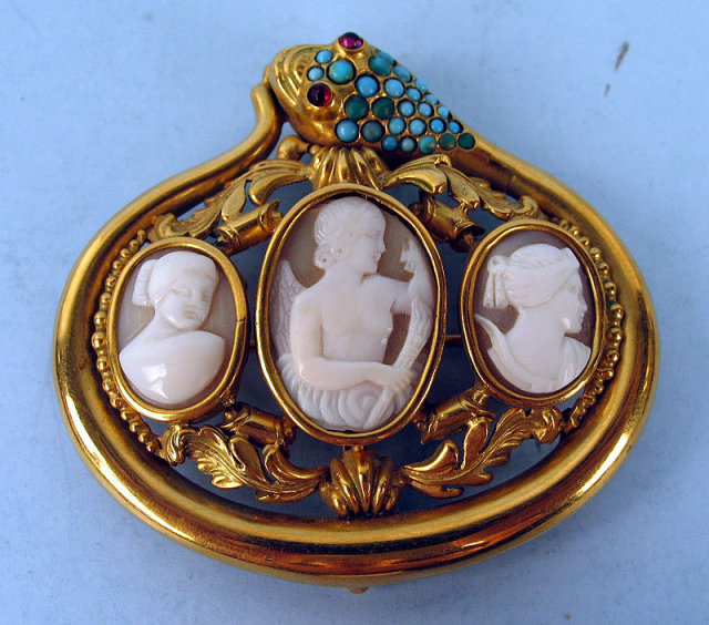 STUNNING RARITY ANTIQUE TRIPLE CAMEO SNAKE BROOCH TURQUOISE RUBY EYES 14K GOLD