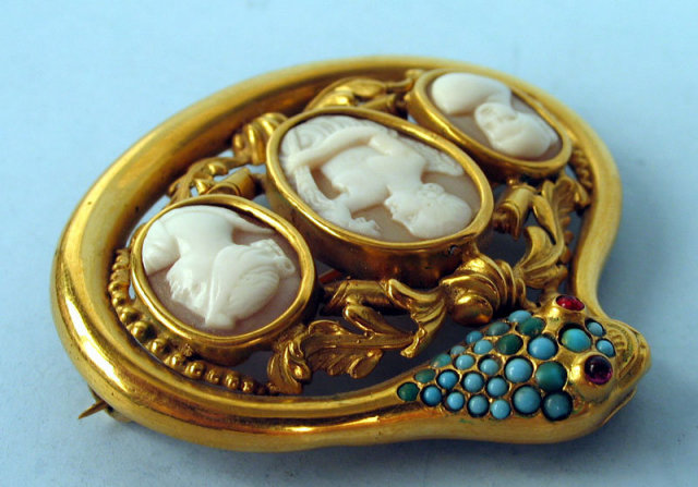 STUNNING RARITY ANTIQUE TRIPLE CAMEO SNAKE BROOCH TURQUOISE RUBY EYES 14K GOLD