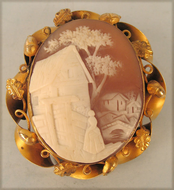 INTERESTING VILLAGE SCENE ANTIQUE CAMEO WOMAN IN TOWN ACORNS LEAVES GOLD FRAME