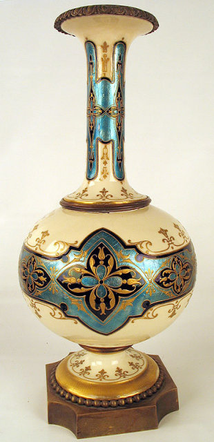 MUSEUM QUALITY IMPERIAL RUSSIAN ENAMEL ON PORCELAIN VASE ANTIQUE WOMAN WITH KOKOSHNIK