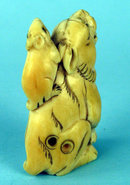 JAPANESE MEIJI RAT ON TIGERS BACK NETSUKE IVORY