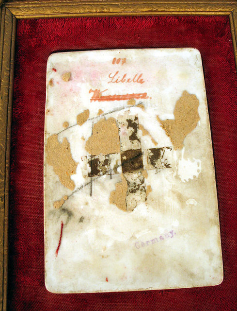 A FINE SIGNED VIENNA STYLE GERMAN HUTSCHENREUTHER RECTANGULAR PLAQUE