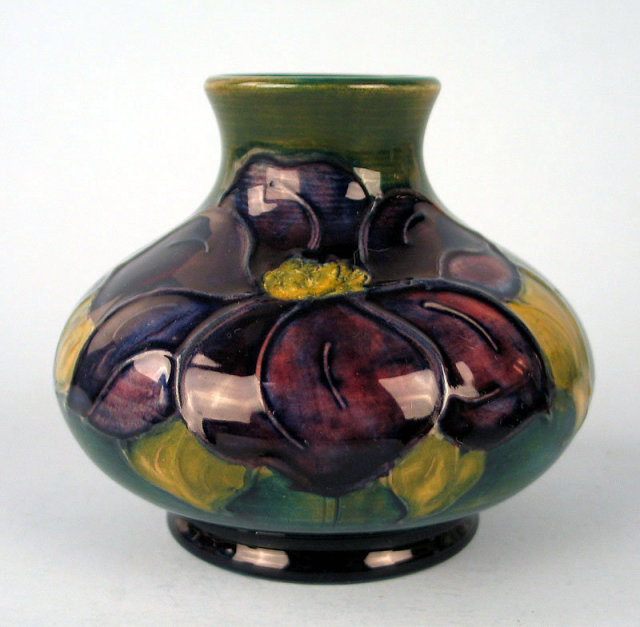 BEAUTIFUL WALTER MOORCROFT EARLY CLEMATIS VASE
