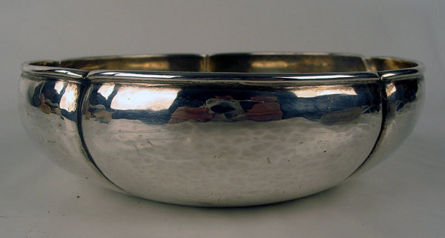 Fine Kalo Shops Handmade Hammered Arts & Crafts Lobed Sterling Silver Bowl