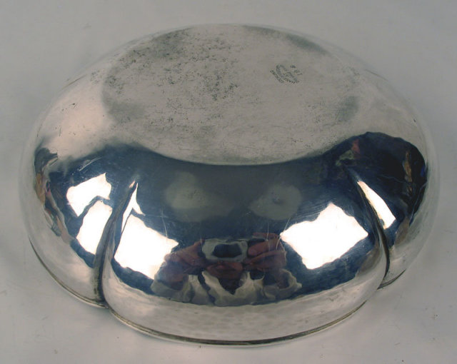 Fine Kalo Shops Handmade Hammered Arts & Crafts Lobed Sterling Silver Bowl