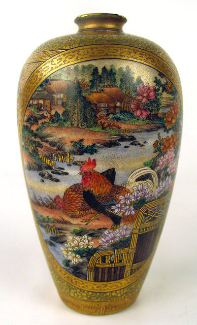 Stunning Satsuma Miniature Meiji Japanese Masterpiece Rooster Vase