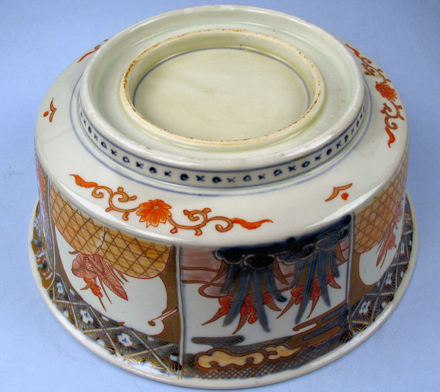 Large Japanese Meiji Deep Imari Bowl Great Detail