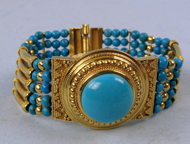 Outstanding Victorian 18K Persian Turquoise Bracelet