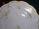 Haviland Limoges dinner plate, Schleiger 57G, roses & gold trim