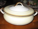 Haviland Limoges Round Covered Vegetable, Schleiger 278