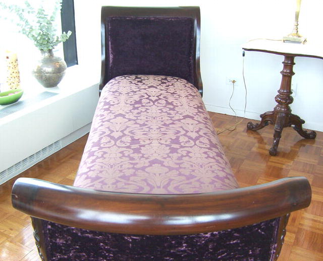 Antique English Colonial Mahogany Day Bed