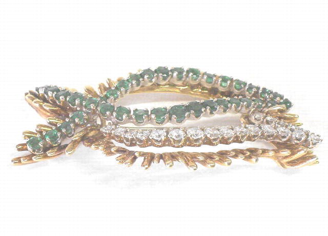 Vintage 18K Gold Emerald & Diamond Leaf Brooch