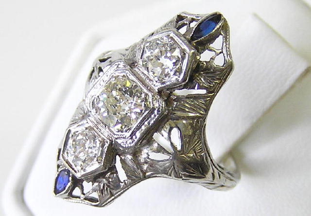 Platinum Diamonds & Sapphire Ring