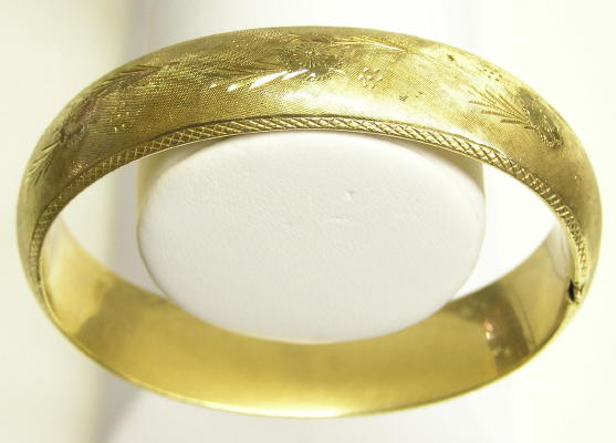 Rine 14K Gold Bracelet w Floral Designs
