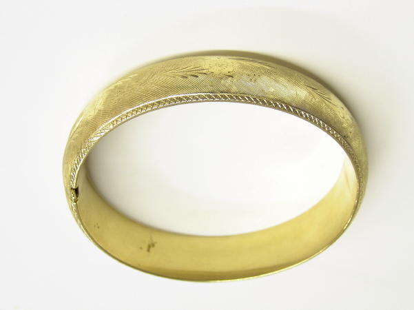 Rine 14K Gold Bracelet w Floral Designs