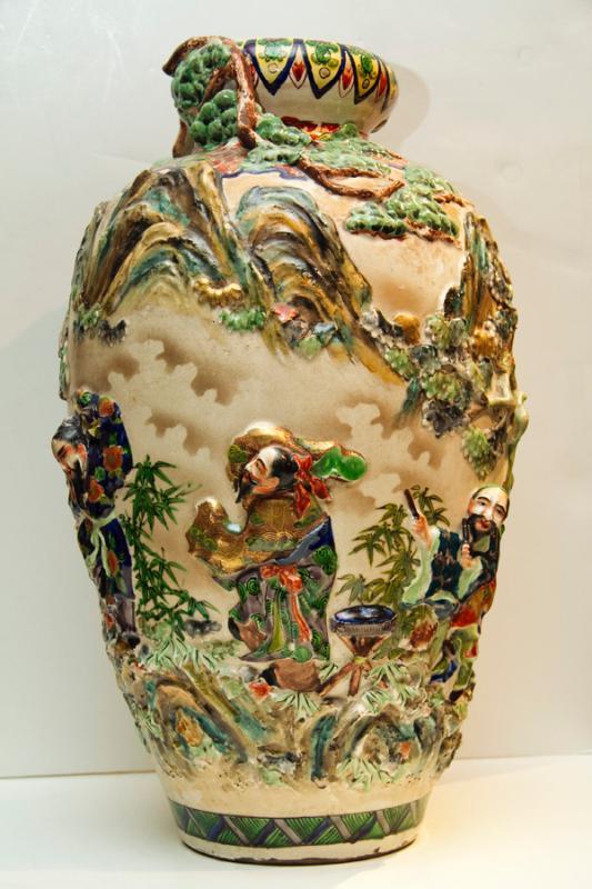 Antique Japanese Meiji Satsuma Earthenware Vase