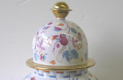 Bros Schoenau Huttensteinach Urn Vase