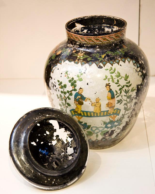 Pair Antique Japonaiserie Chinoiserie Chinese French Verre Eglomise Glass Jars Vases
