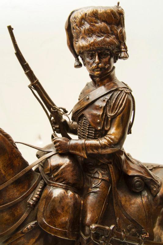 Beaux-Arts Bronze Sculpture of French Chasseur Cavalry Soldier on Horseback