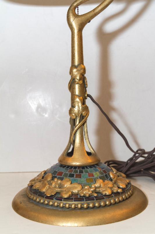 Antique Tiffany Studios Glass Shade & Bronze Table Lamp