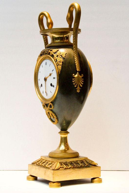 Antique French Empire Period Ormolu Bronze Striking Mantel Clock