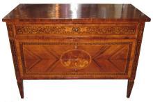 Antique Italian Neoclassical Chest of Drawers in Manner of Giuseppe Maggiolini