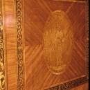Antique Italian Neoclassical Chest of Drawers in Manner of Giuseppe Maggiolini