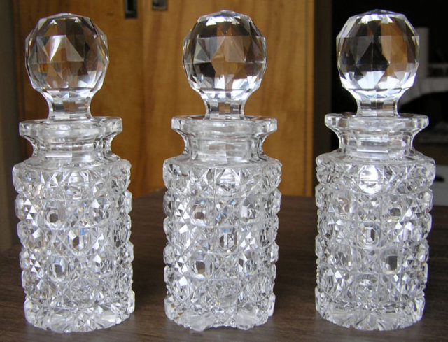 FURBER & SONS Tantalus w Original Decanters