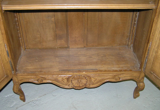 French Provincial Glazed 2-Door Oak Bookcase