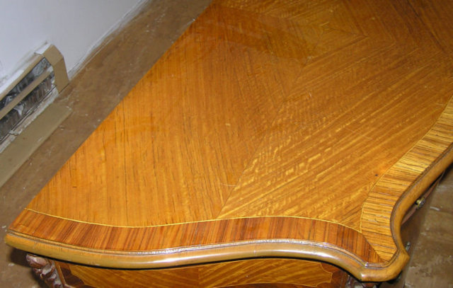 Louis XV Tiger Maple Bombe Commode