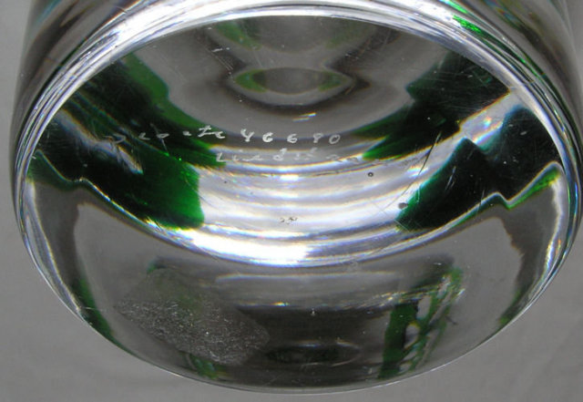 Vicke Lindstrand Kosta Glass Vase