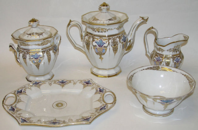 40-pc Paris Porcelain Coffee & Tea Service