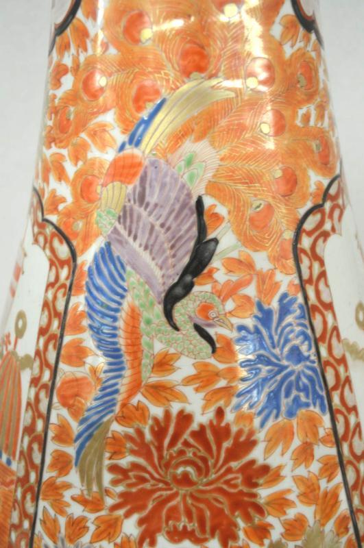 Large Japanese Meiji Period (1868-1912) Kutani Vase