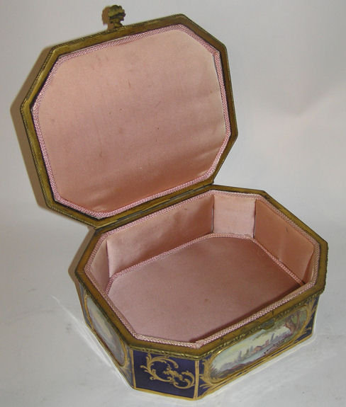 Antique ROBERT Sevres Porcelain Dresser Box