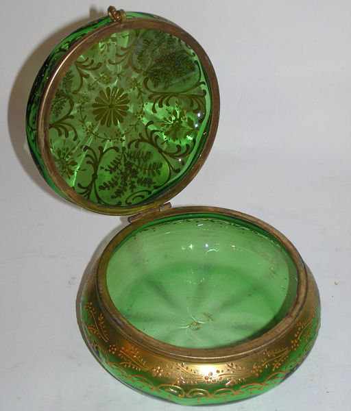 Bohemian Round Green Glass Powder Box