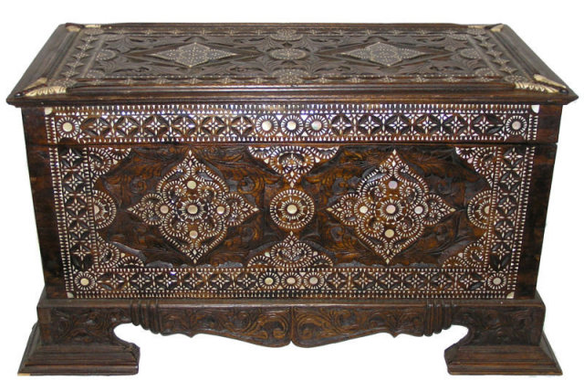 Islamic Wooden Coffer Cassone Trunk
