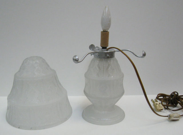 Art Deco Daum Frosted Glass Table Lamp
